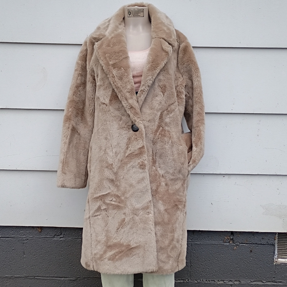 SOLD Express Faux Fur Coat - Picture 2 of 7